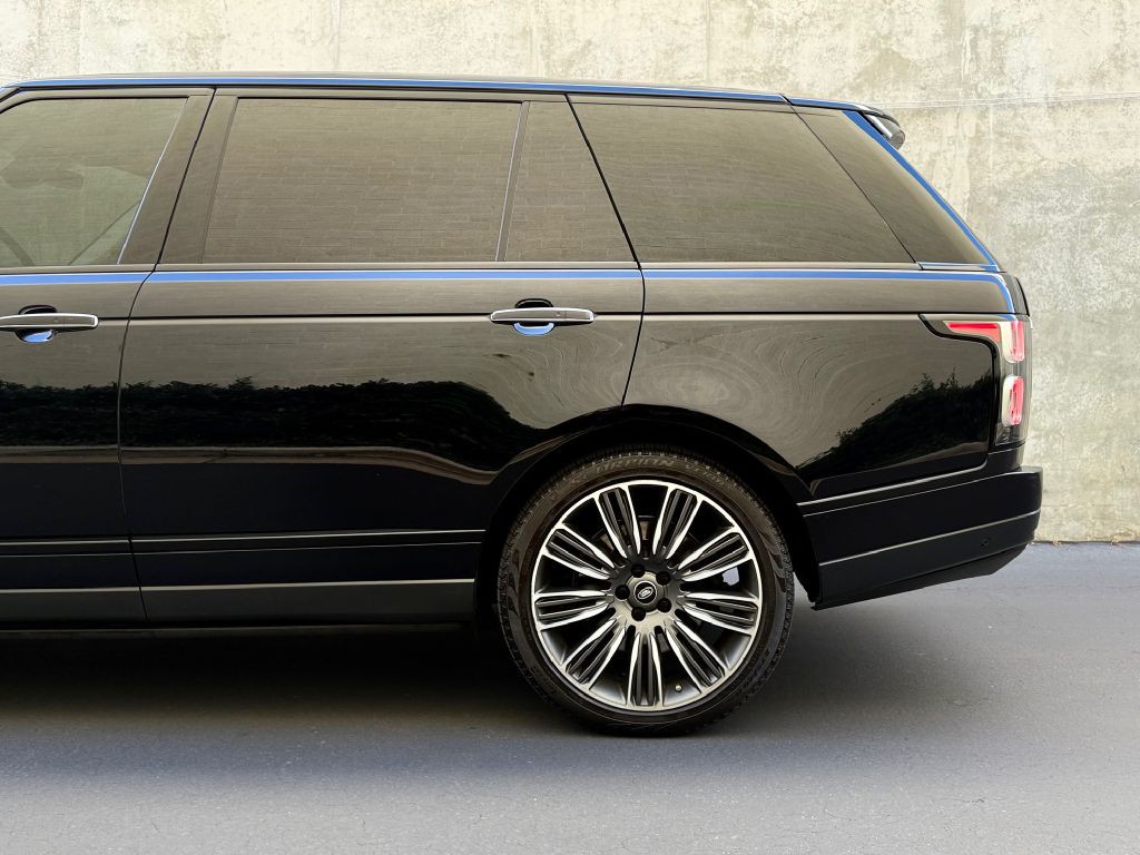 2020 Land Rover Range Rover Image 9