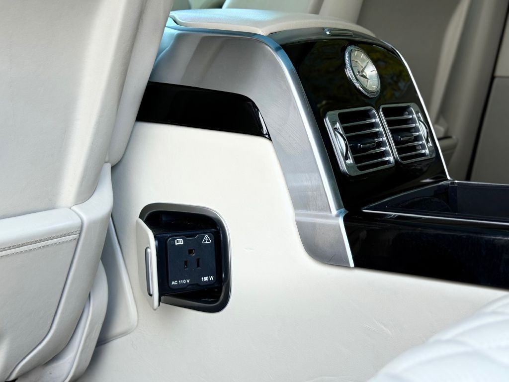 2020 Land Rover Range Rover Image 22