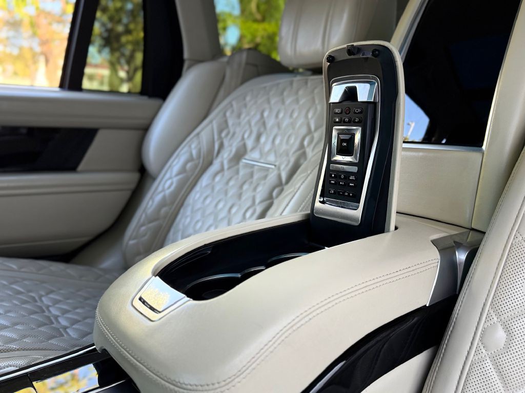 2020 Land Rover Range Rover Image 26