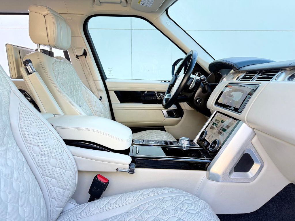 2020 Land Rover Range Rover Image 39