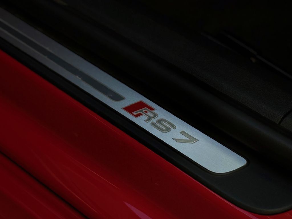 2015 Audi RS7 Image 21