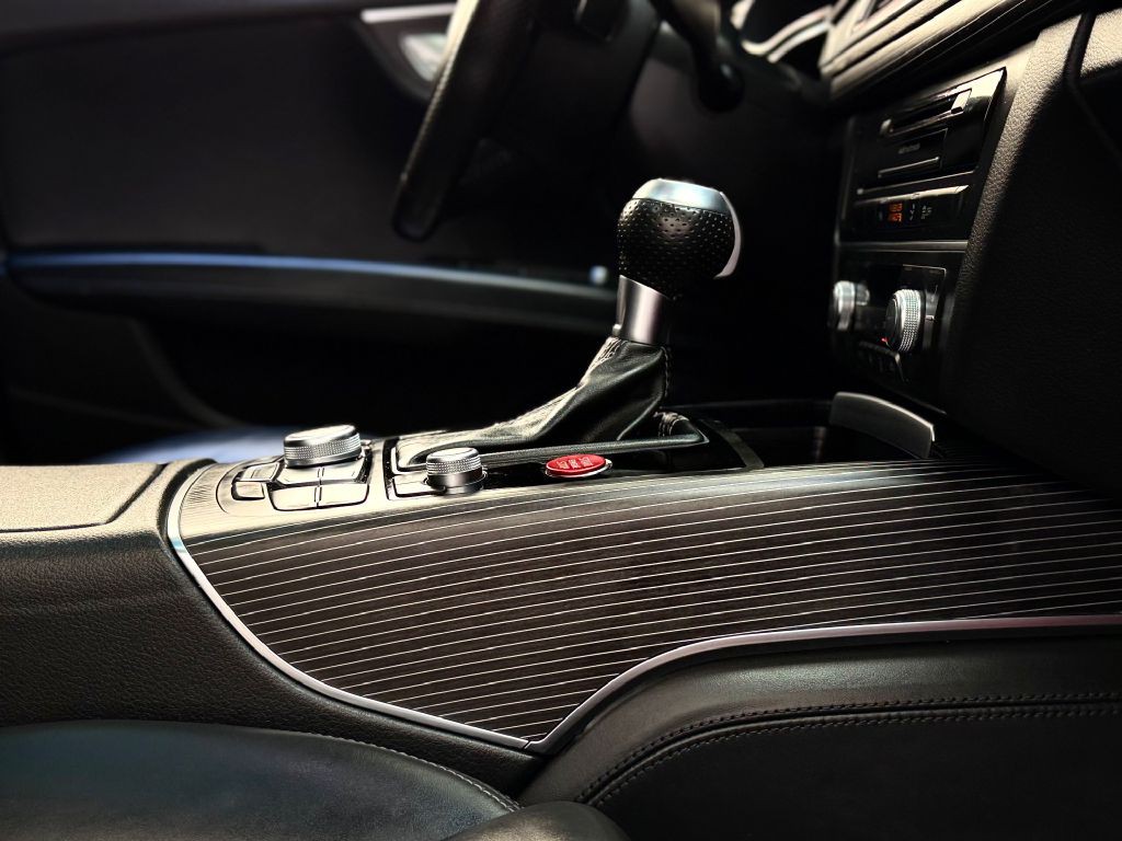2015 Audi RS7 Image 36