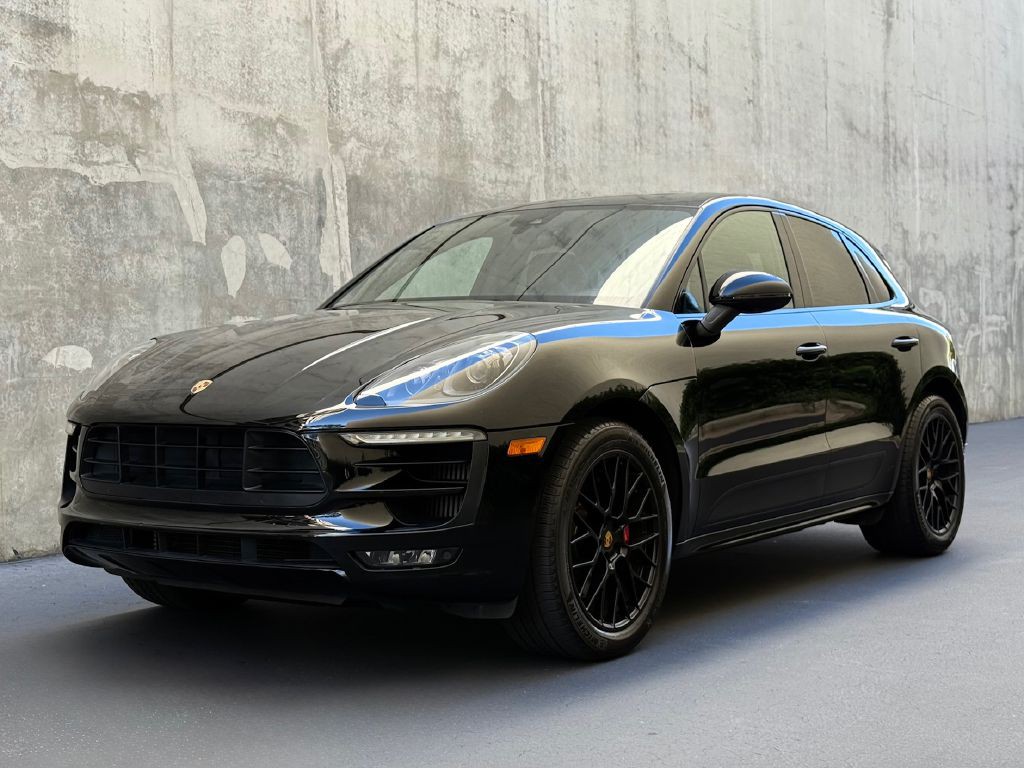 2018 Porsche Macan Image 1