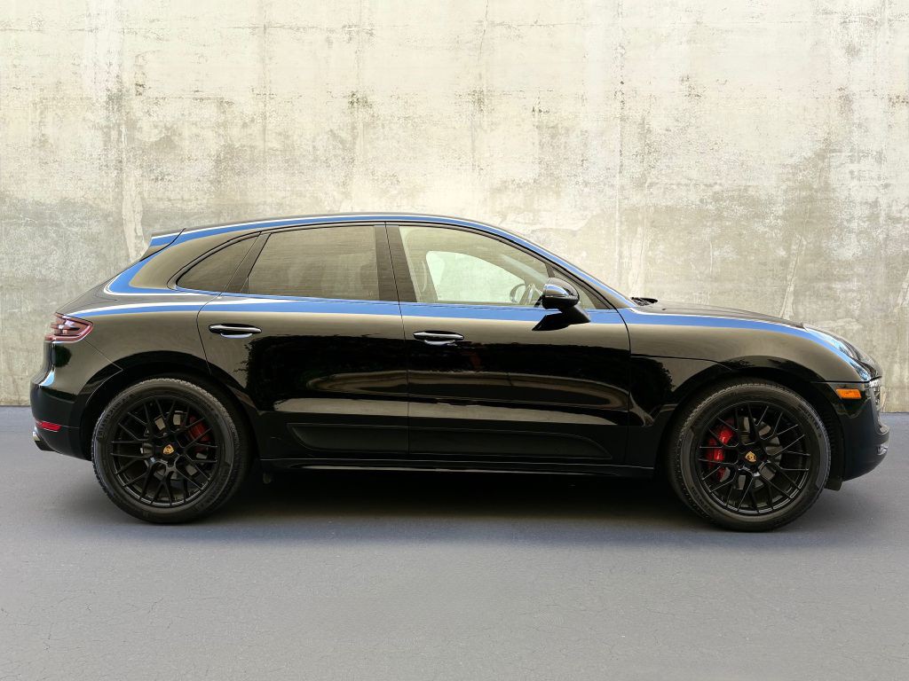 2018 Porsche Macan Image 11