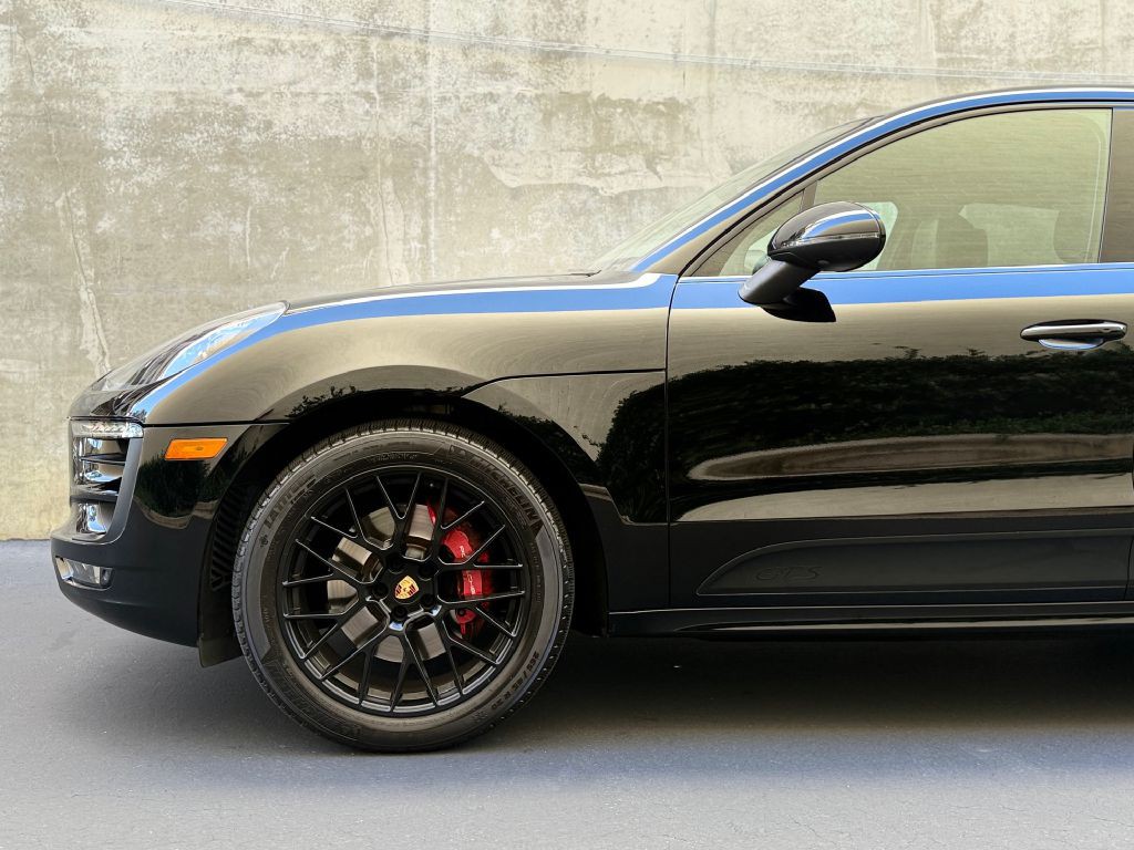 2018 Porsche Macan Image 12