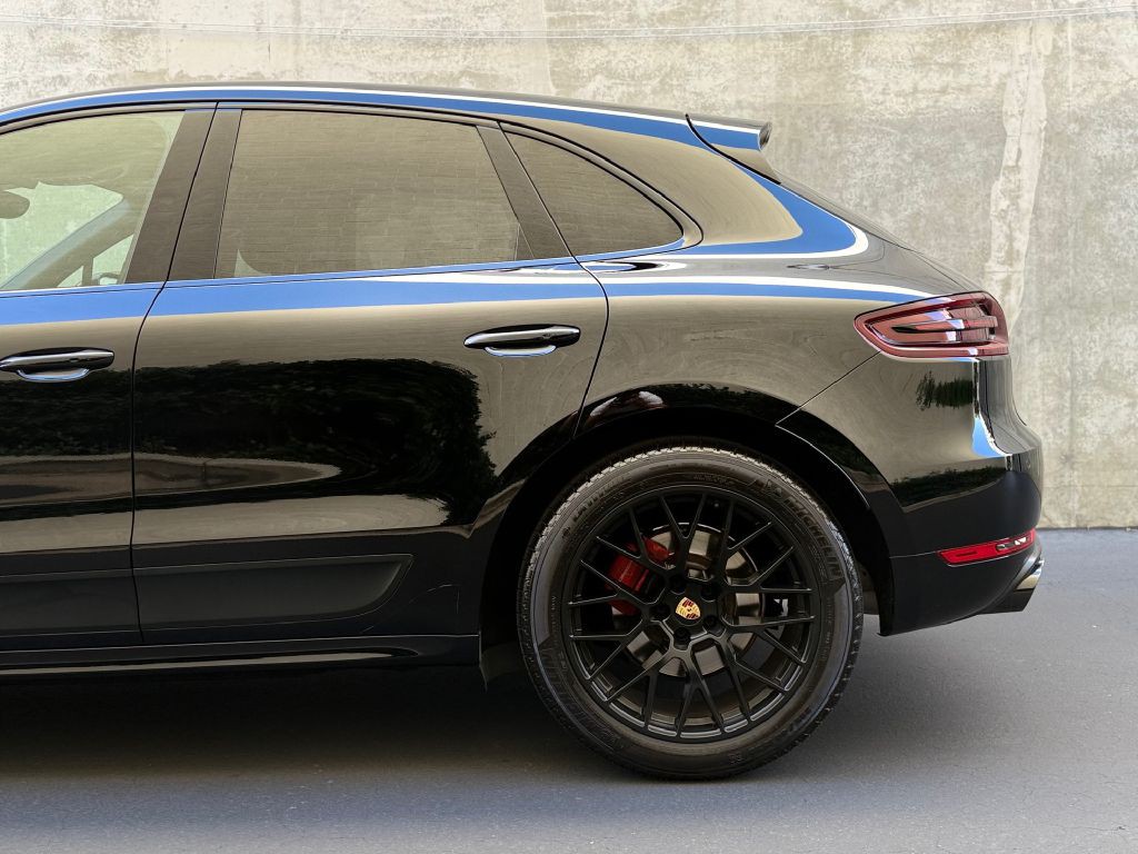 2018 Porsche Macan Image 13