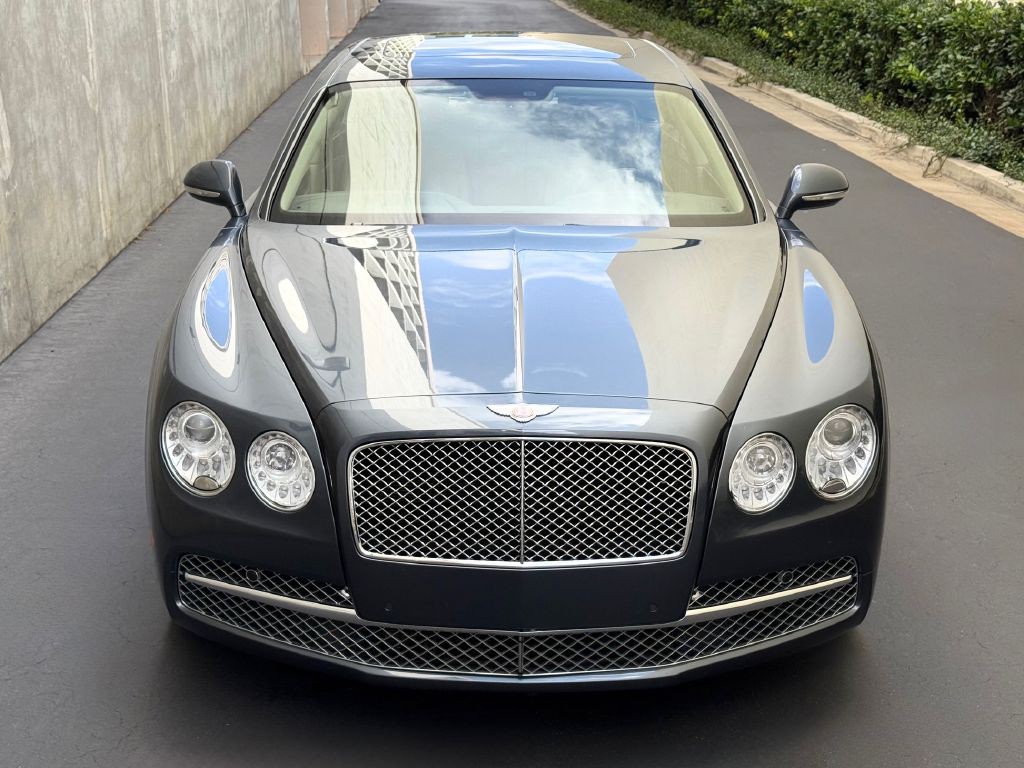 2016 Bentley Flying Spur Image 3