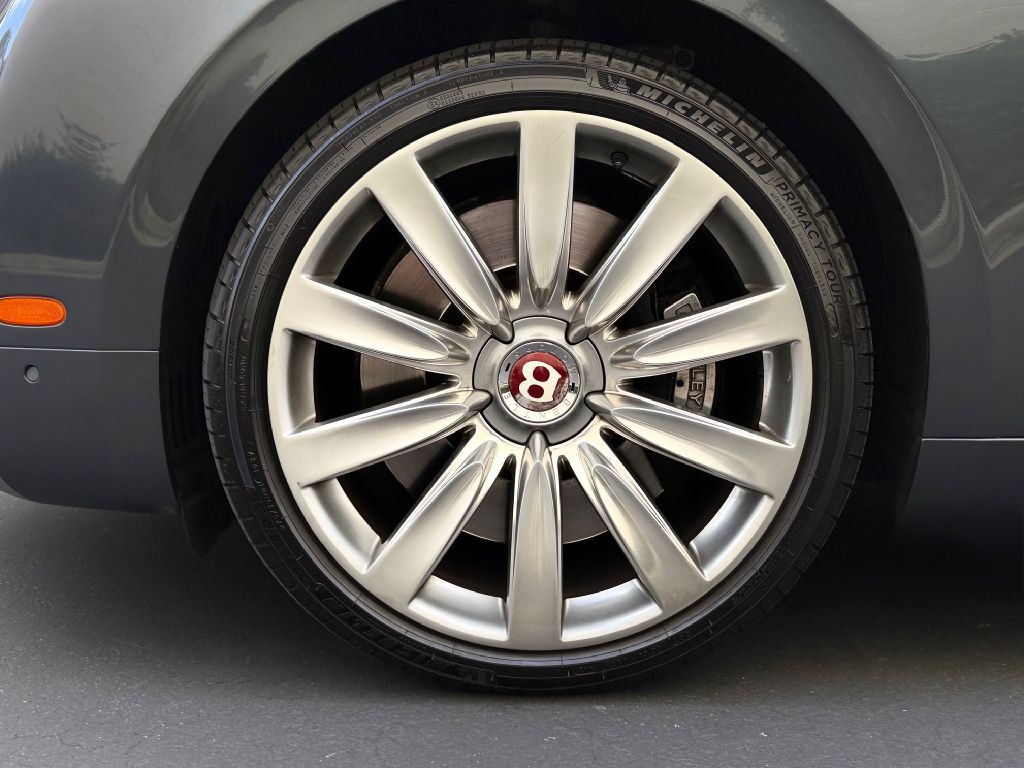 2016 Bentley Flying Spur Image 12