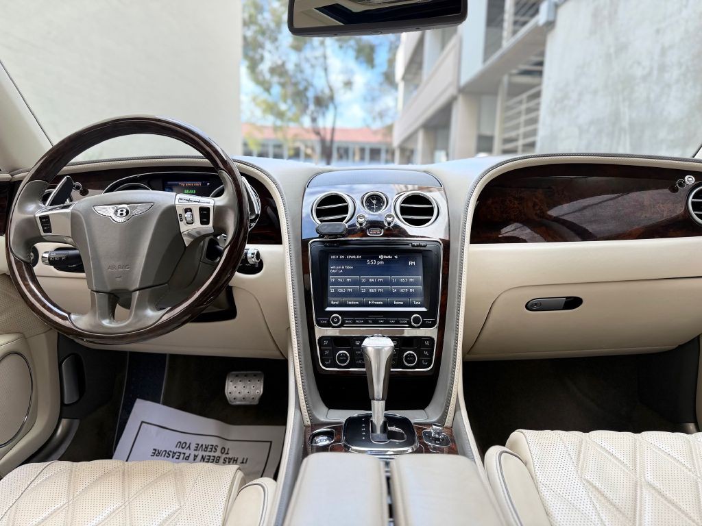 2016 Bentley Flying Spur Image 43