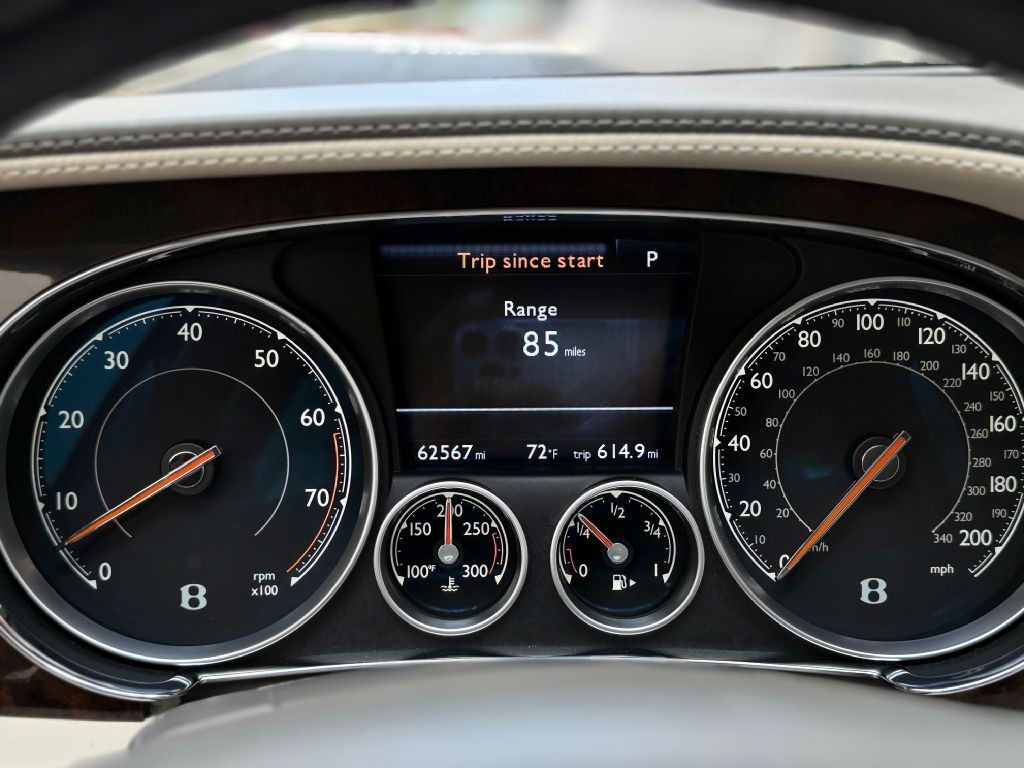 2016 Bentley Flying Spur Image 45