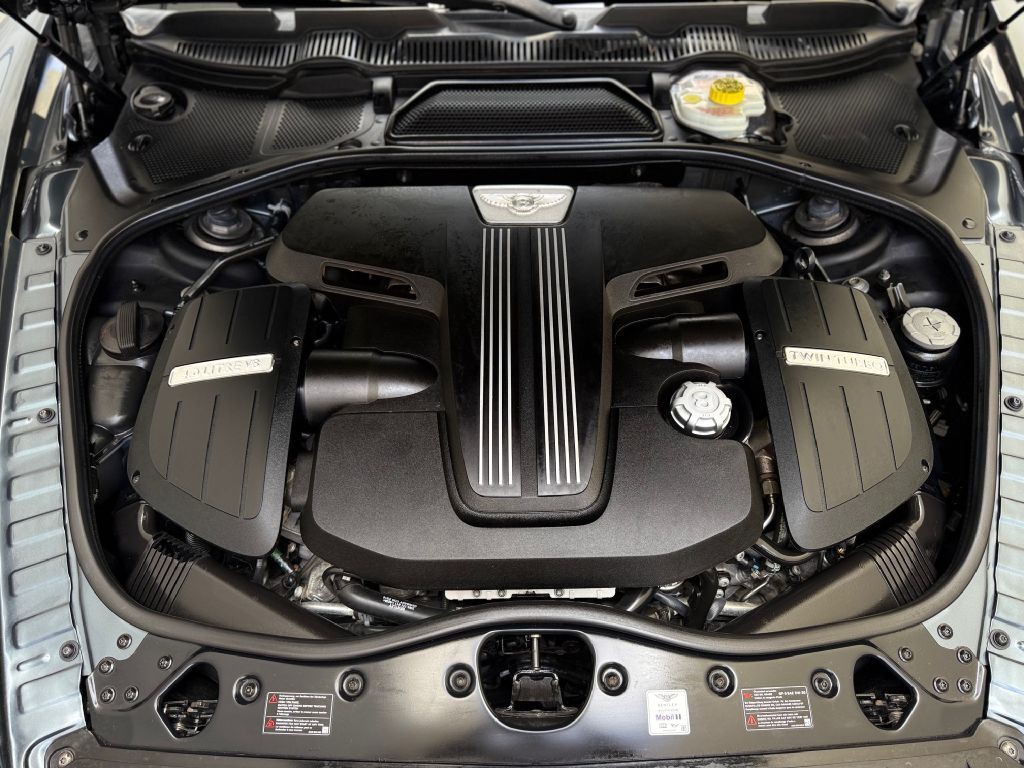 2016 Bentley Flying Spur Image 50