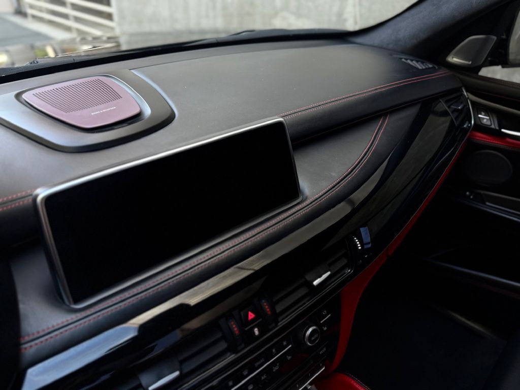 2018 BMW X5 Image 25