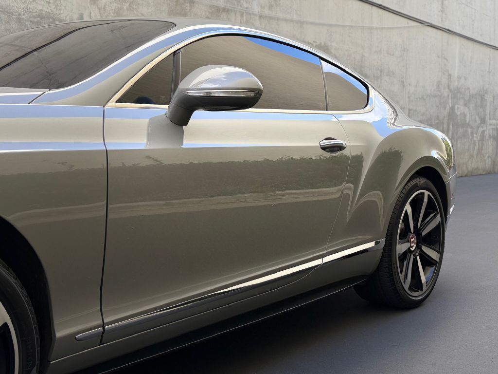 2015 Bentley Continental Image 15