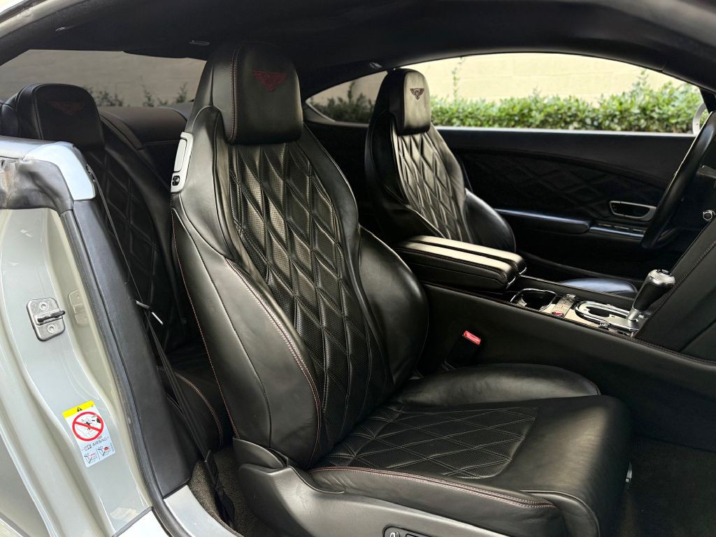 2015 Bentley Continental Image 28