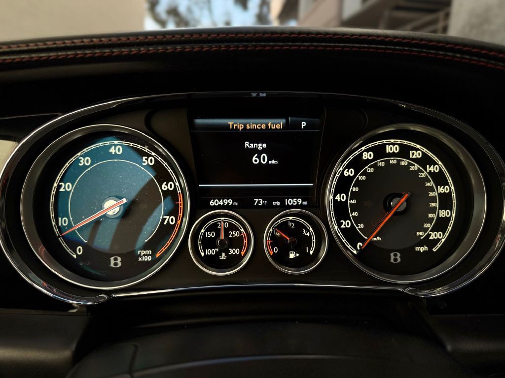 2015 Bentley Continental Image 24