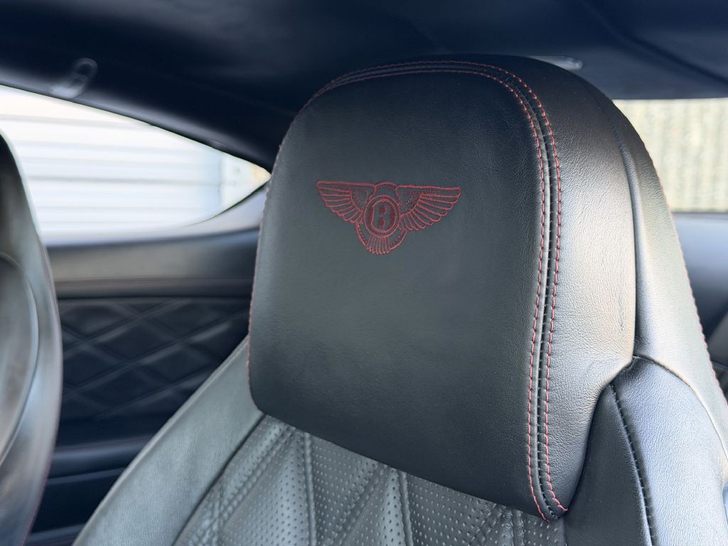 2015 Bentley Continental Image 12