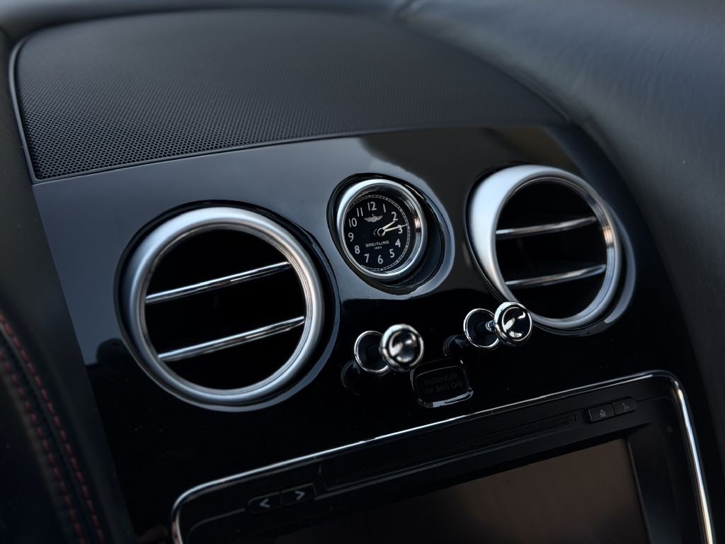 2015 Bentley Continental Image 16