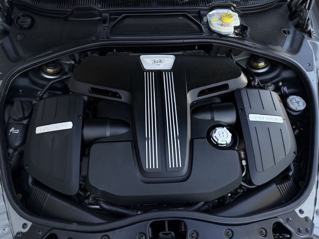 2015 Bentley Continental Image 17