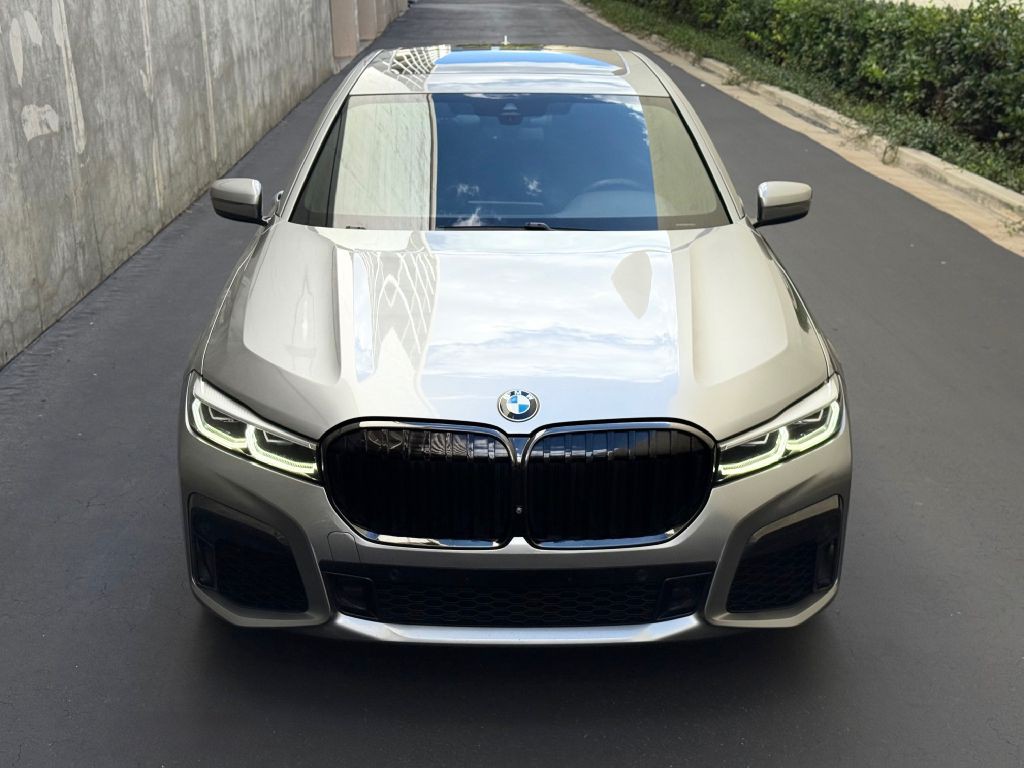 2021 BMW 7 Series Image 3