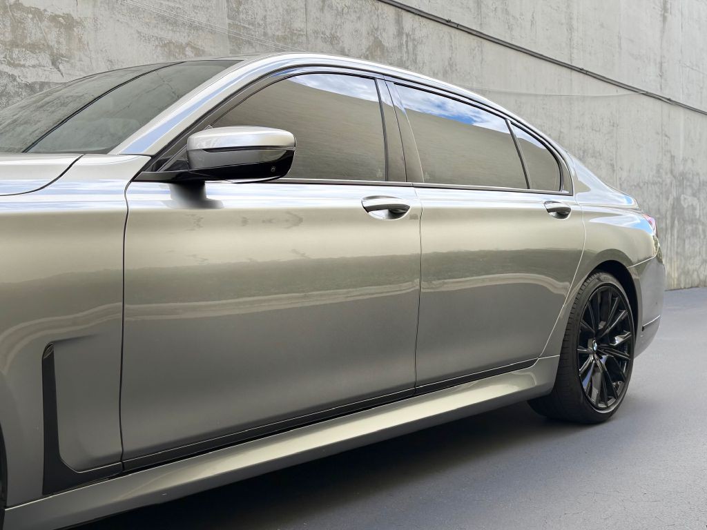 2021 BMW 7 Series Image 16