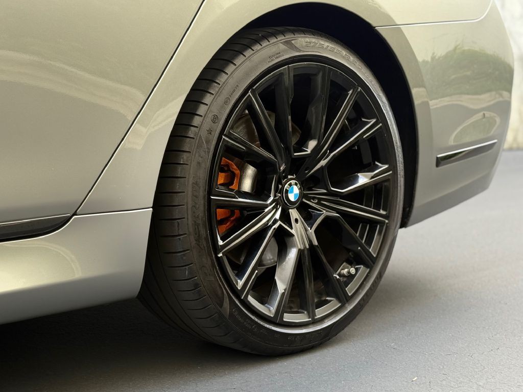 2021 BMW 7 Series Image 18