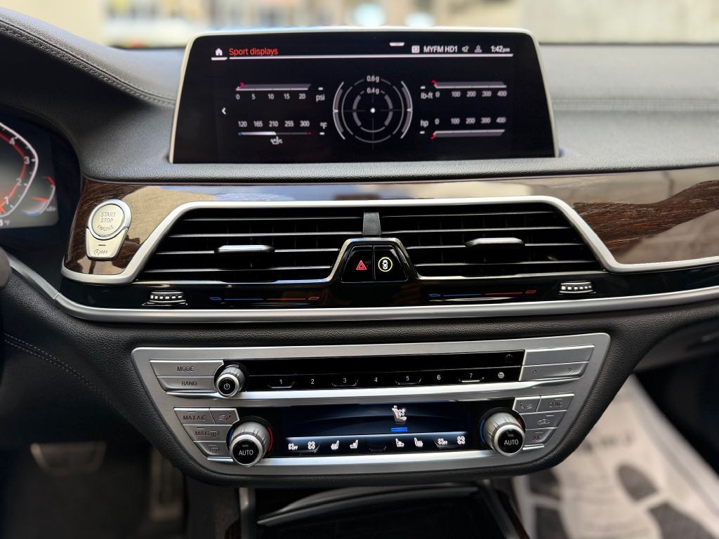 2021 BMW 7 Series Image 37