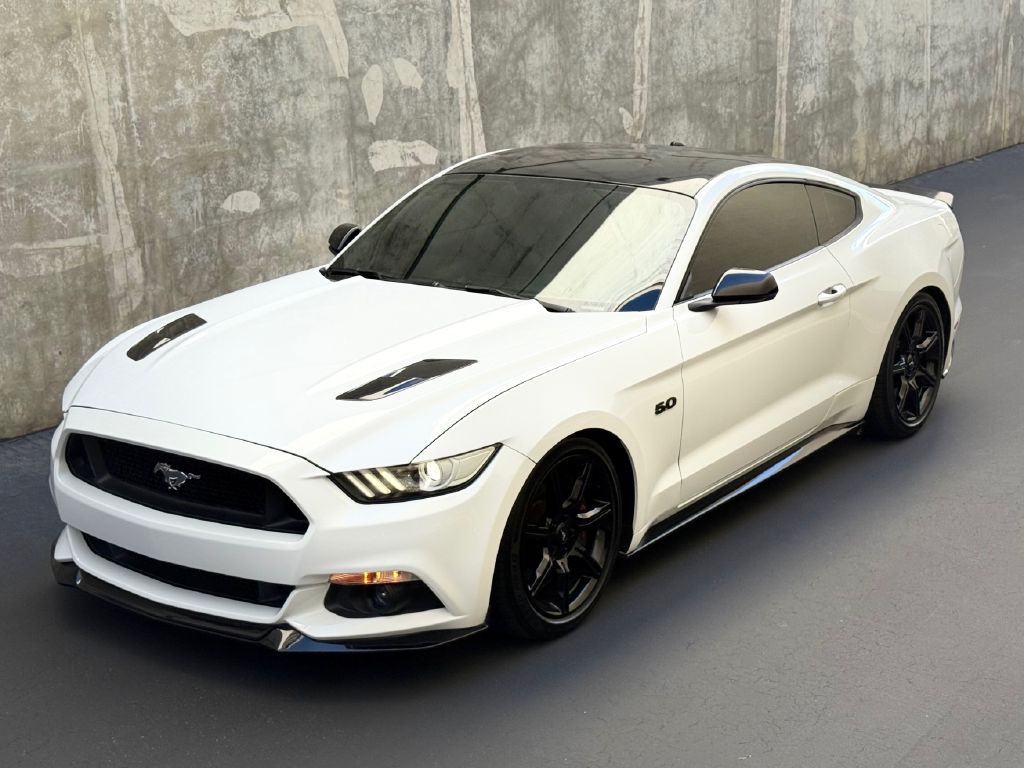 2016 Ford Mustang Image 2