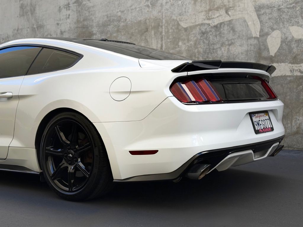 2016 Ford Mustang Image 17