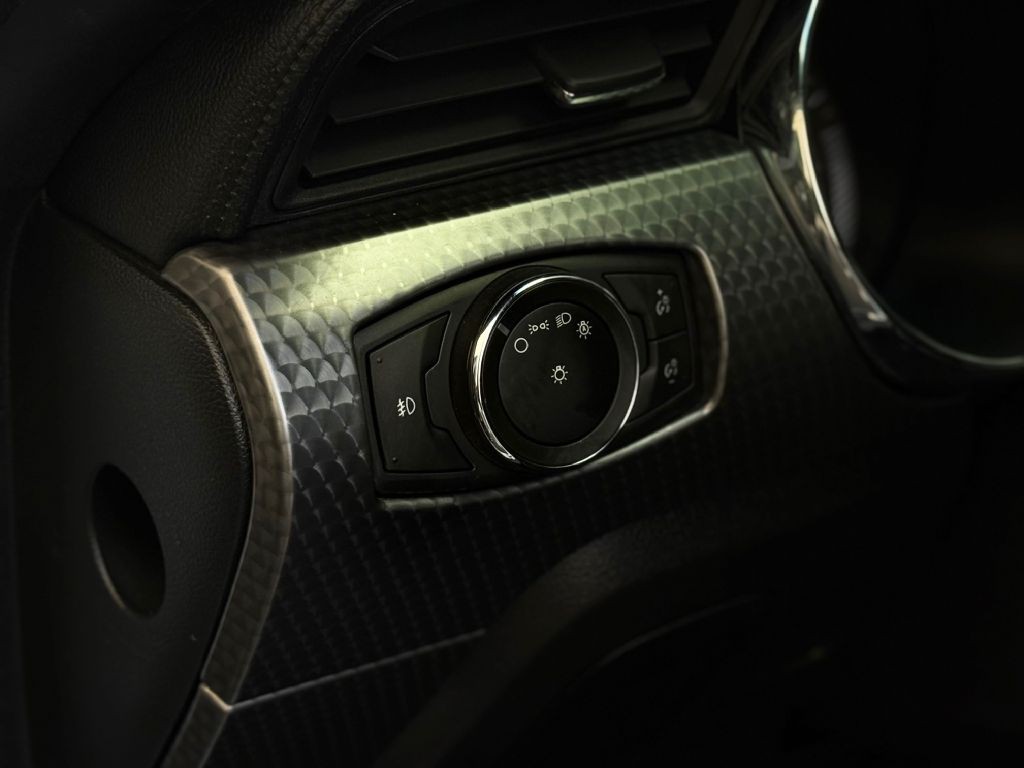 2016 Ford Mustang Image 21