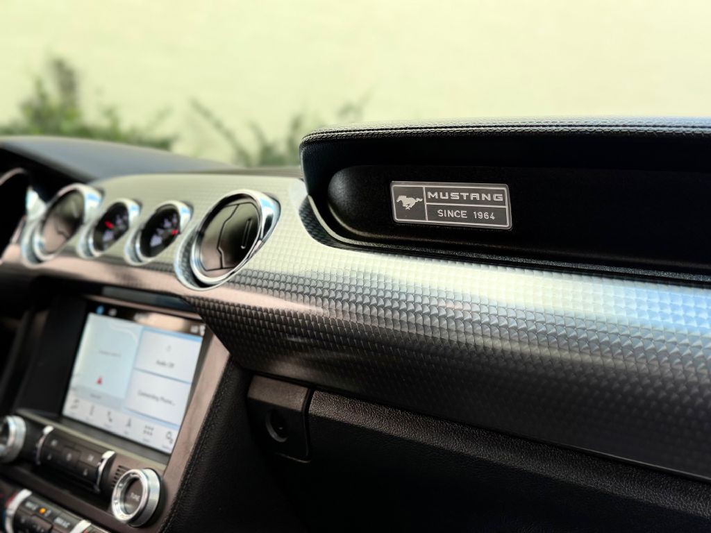 2016 Ford Mustang Image 28