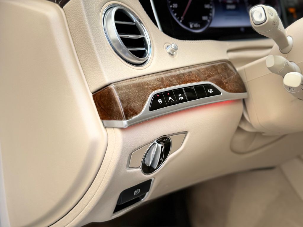 2015 Mercedes-Benz S-Class Image 20