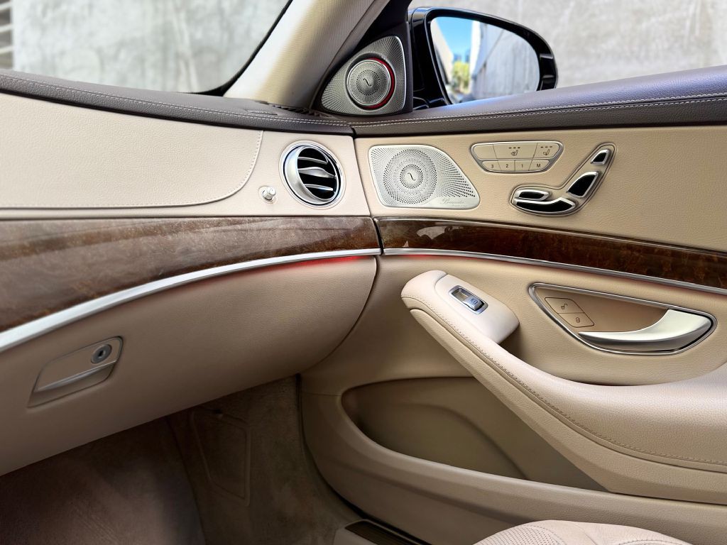 2015 Mercedes-Benz S-Class Image 35
