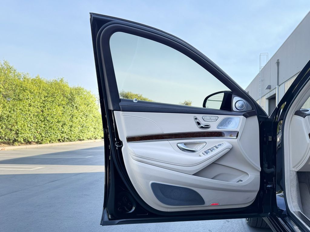2015 Mercedes-Benz S-Class Image 13