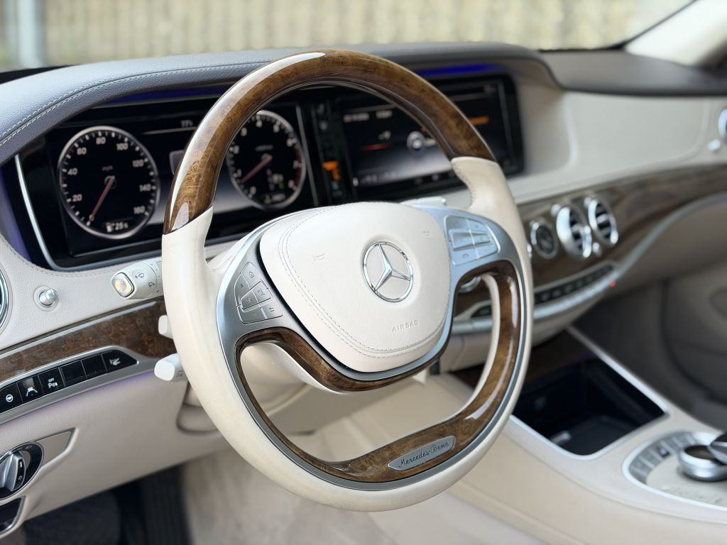 2015 Mercedes-Benz S-Class Image 17