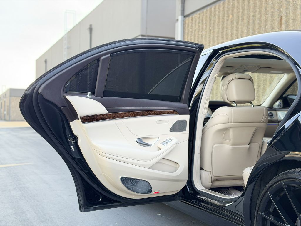 2015 Mercedes-Benz S-Class Image 23