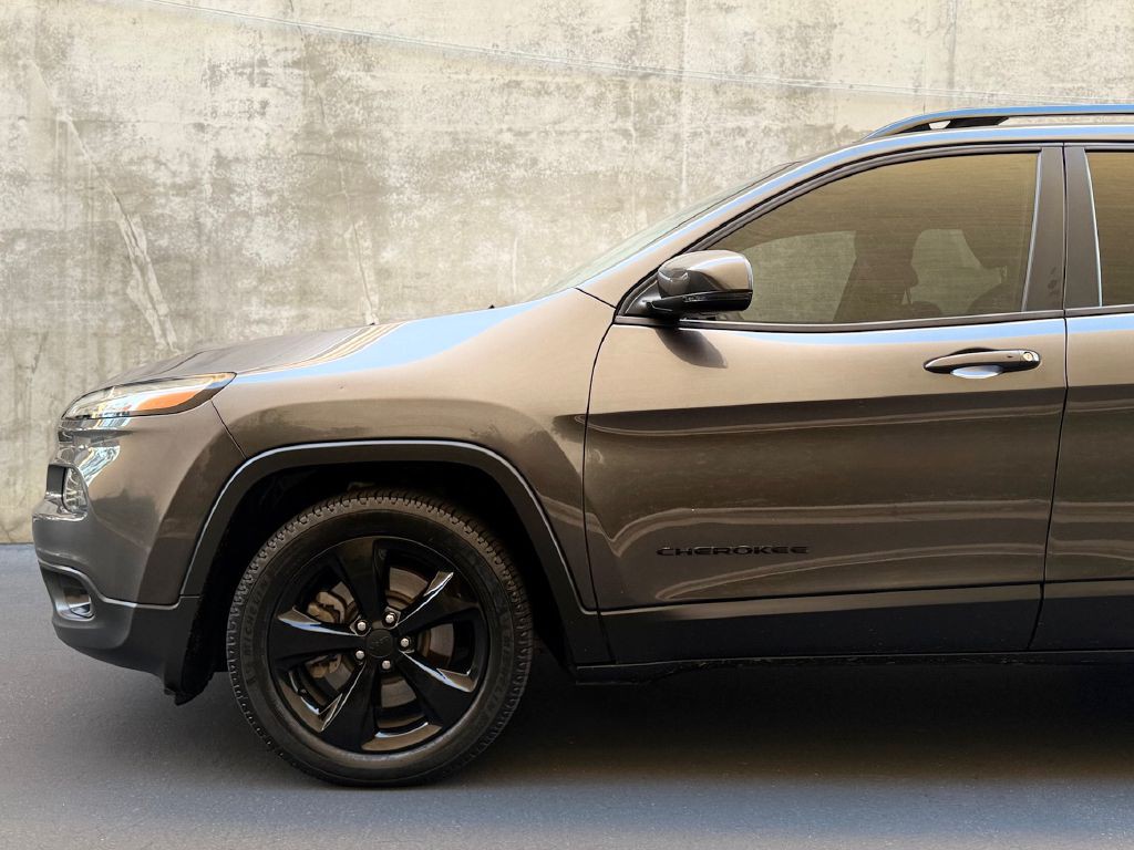 2016 Jeep Cherokee Image 8