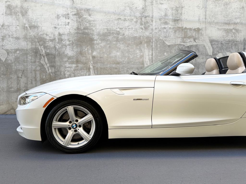2013 BMW Z4 Image 17