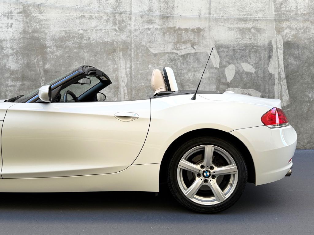 2013 BMW Z4 Image 18