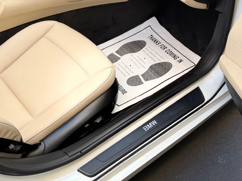 2013 BMW Z4 Image 30
