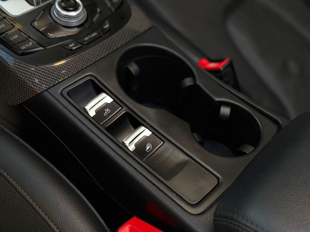 2010 Audi S5 Image 29