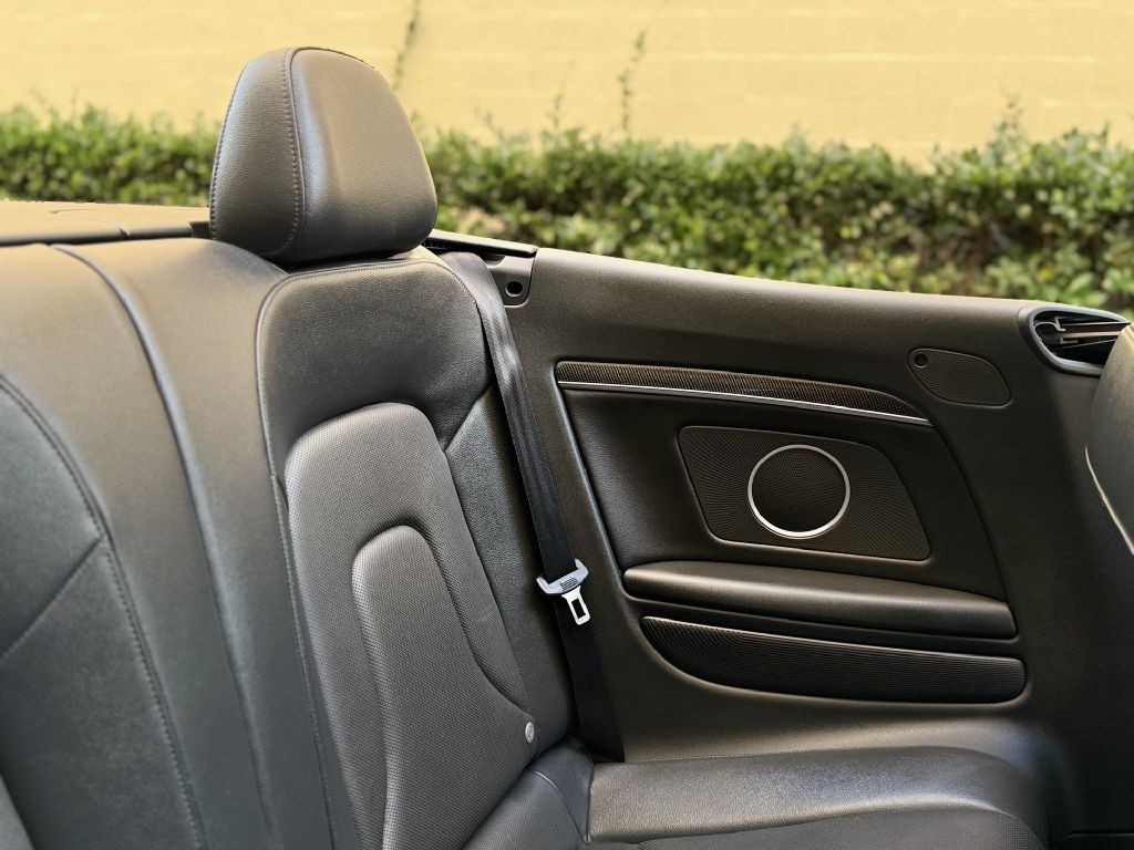 2010 Audi S5 Image 33