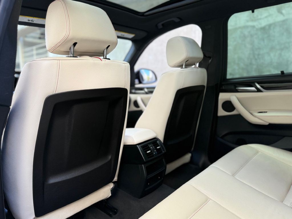 2017 BMW X3 Image 23