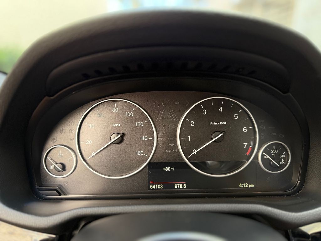 2017 BMW X3 Image 32