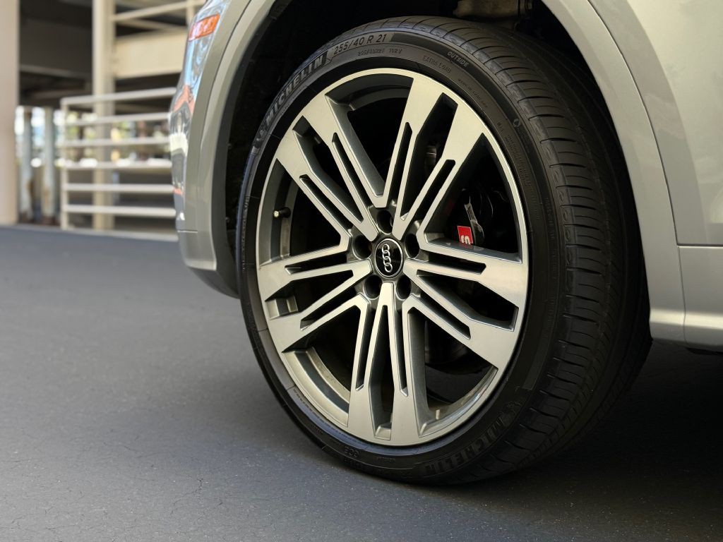 2019 Audi Q5 Image 10