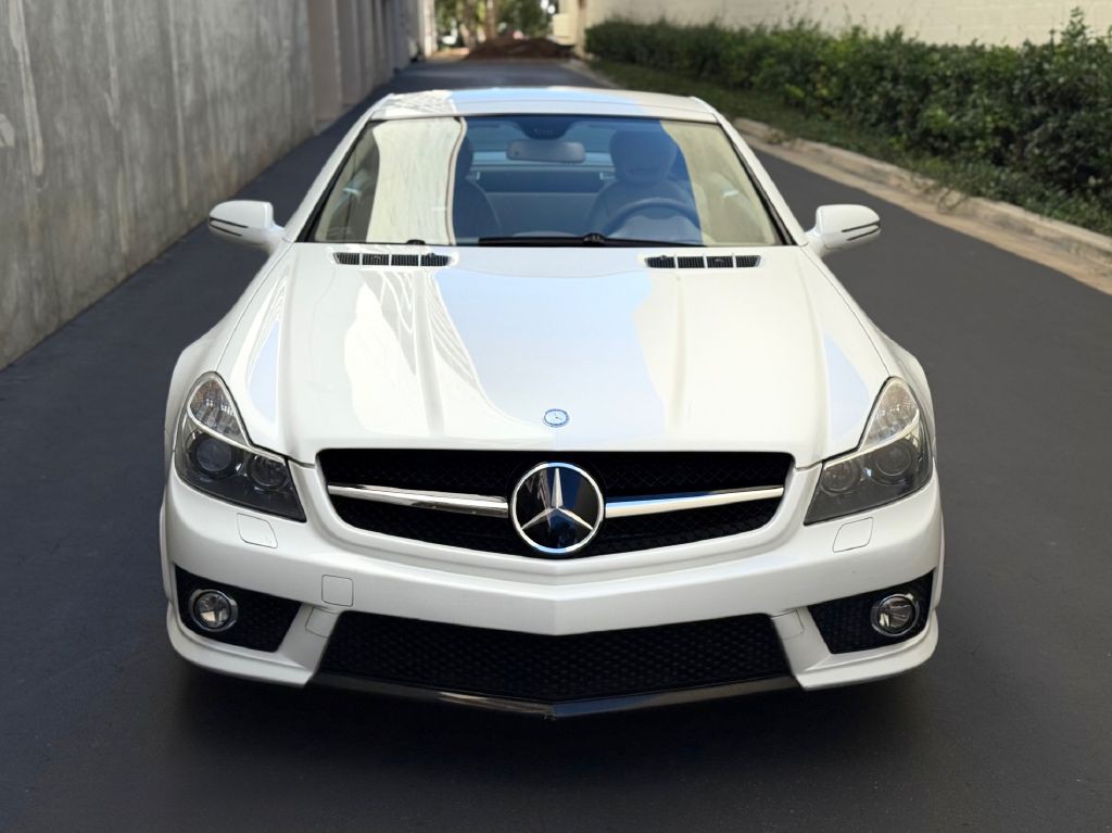 2011 Mercedes-Benz SL-Class Image 8