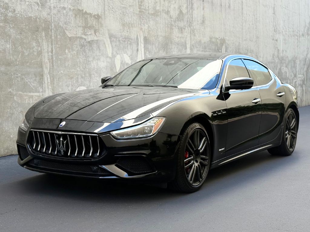 2018 Maserati Ghibli Image 1