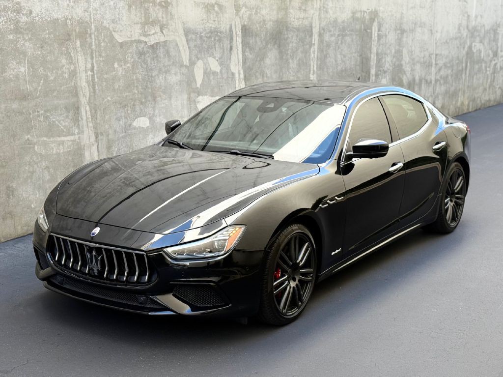 2018 Maserati Ghibli Image 2