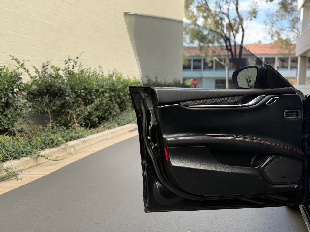 2018 Maserati Ghibli Image 13