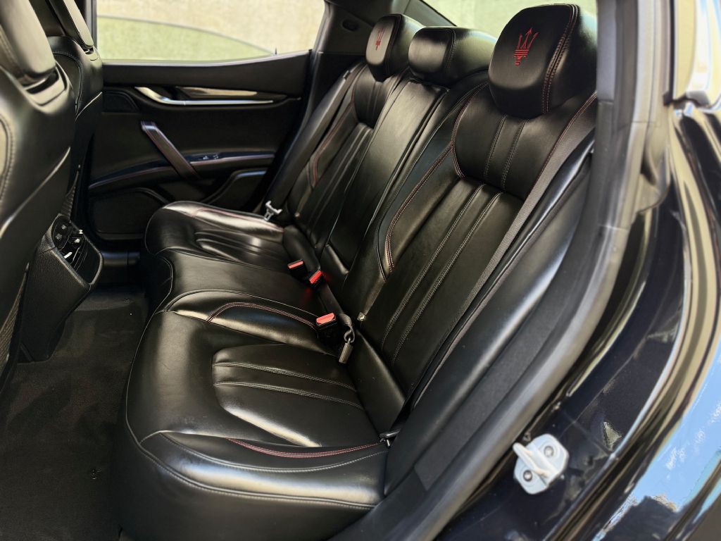 2018 Maserati Ghibli Image 21