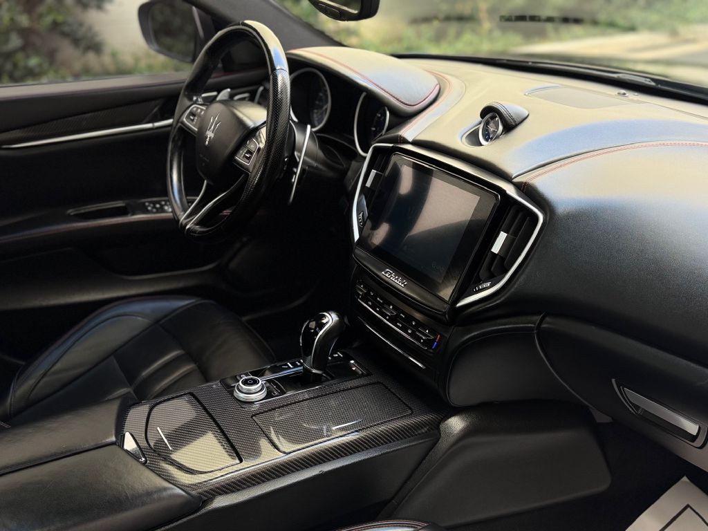 2018 Maserati Ghibli Image 28